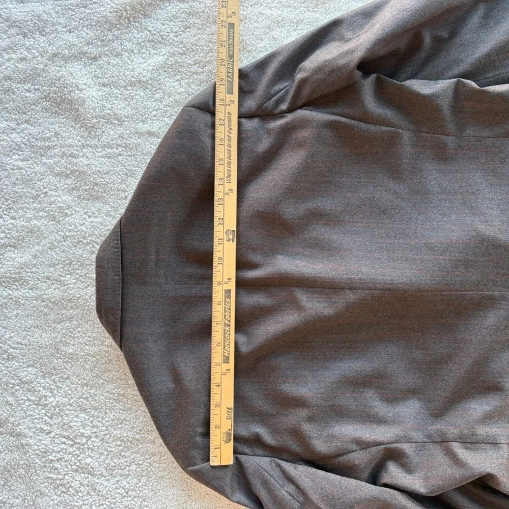Robert Graham Mens Brown Pinstripe 100% Wool Blazer Jacket Plaid Lining Size 42‎